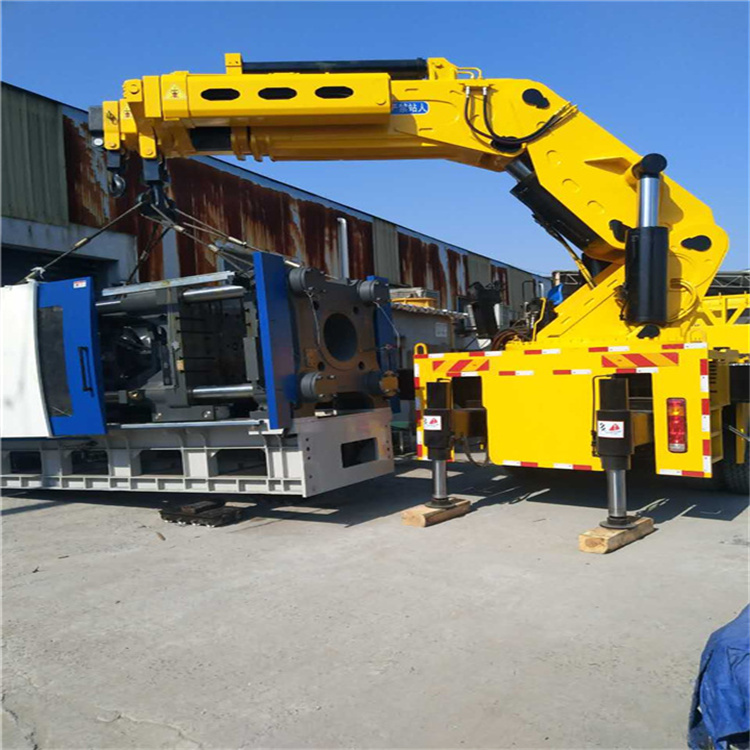 柏乡县 大吨位折臂吊出租费用解析：一小时租赁多少钱